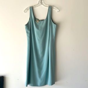 Sleeveless dress